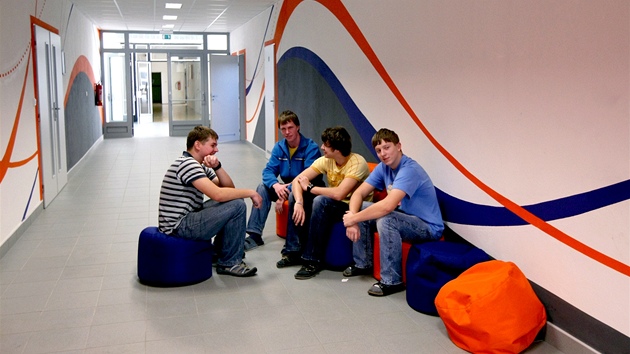 Studenti St�ední pr�myslové �koly v T�ebí�i