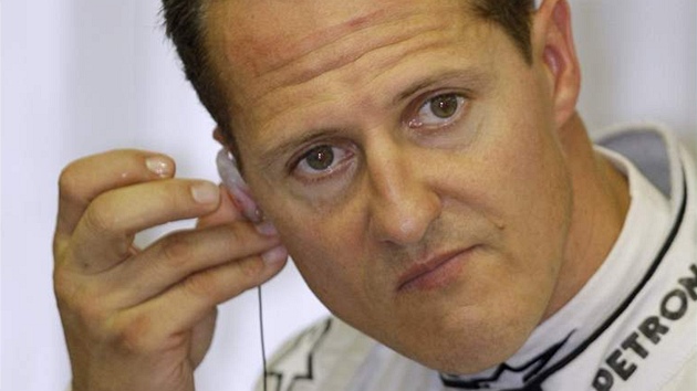 Michael Schumacher ped tréninkem na Velkou cenu Singapuru. 