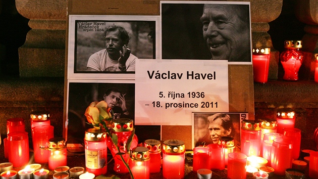 Vzpomínka na Václava Havla na Masarykov námstí v centru Ostravy