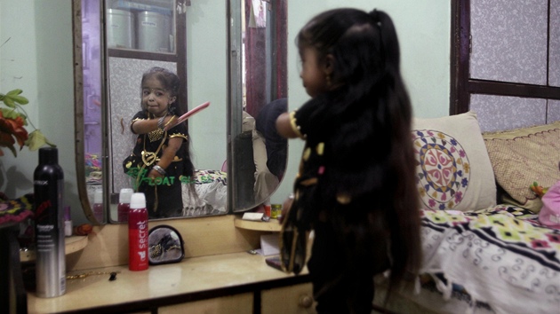 Nejmenší žena světa Jyoti Amge 