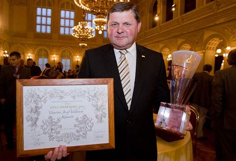 Josef Valihrach po nkolika eských ocenních získal jako jediný ech velkou zlatou medaili na souti v Lyonu.