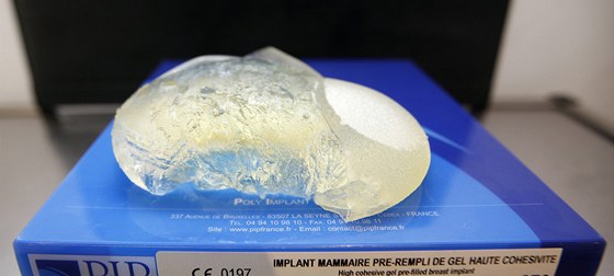 Závadný silikonový implantát společnosti Poly Implant Prothese (19. prosince