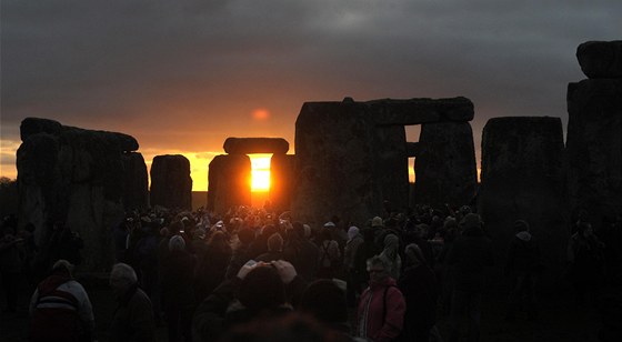 U prehistorického monumentu Stonehenge na jihozápad� Anglie se se�lo více ne�...