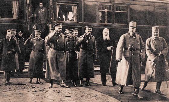 Bulharský car Ferdinand I. navštívil Těšín 11. února 1916. O jeho příjezdu