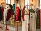 Originální kostýmy na výstavu picestovaly z Barrandova.