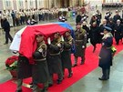 Smute�ní pochod Hrad