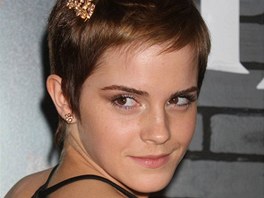 Vlasy jsem si chtěla ostříhat už od šestnácti, říká Emma Watsonová. Musela ale
