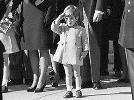 Americký prezident John Fitzgerald Kennedy zemel pi atentátu 22. listopadu...