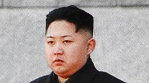 Nový vdce KLDR Kim ong-un na pohbu svého otce (28. prosince 2011)
