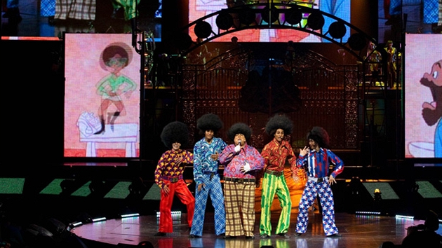Cirque du Soleil : z pedstavení Michael Jackson - The Immortal World Tour