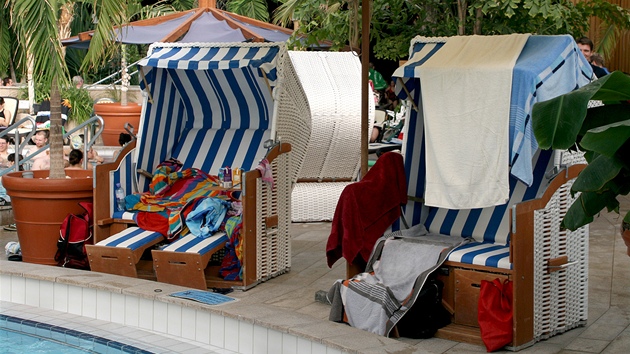 V Tropical Islandu mete v pohodlných boxech prolenoit celý den