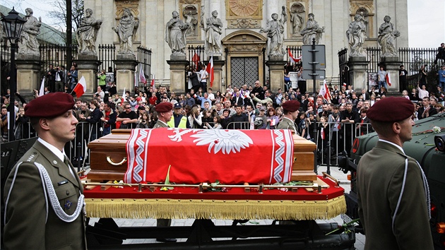 Polský prezident Lech Kaczynski zahynul spolu s dalími 95 lidmi pi letecké...