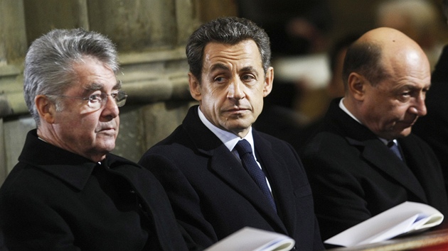 Francouzský prezident Nicolas Sarkozy v katedrále sv. Víta. (23. prosince 2011)