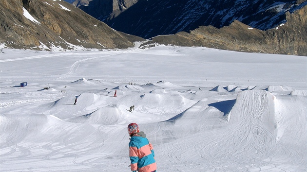 Les-Diablerets snowpark na ledovci