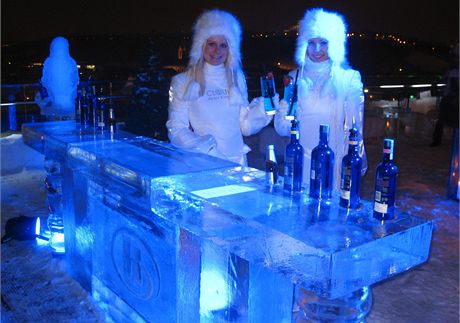 Takto vypadal ledov bar loskou zimu. Letos jej bude dlat nov firma.