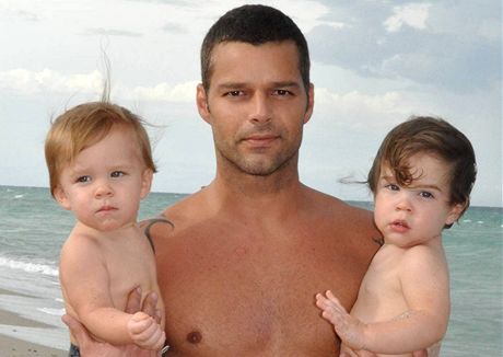 Ricky Martin a jeho dvojata Matteo a Valentino v Miami (2009)