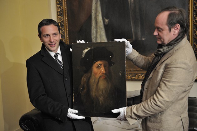 Autoportrét Leonarda da Vinci zap�j�ený na zámek Zbiroh