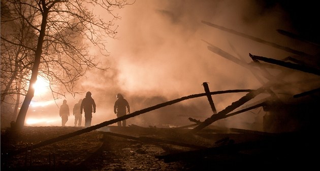 Na Orlickoústecku hořela firma na výrobu kloubní výživy, škoda je 20 milionů