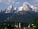 Pohled na Berchtesgaden, v pozadí Watzmann