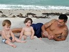 Ricky Martin a jeho dvojata Matteo a Valentino v Miami (2009)