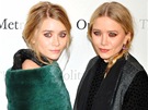 Mary-Kate a Ashley Olsenovy se nebojí v mód experimentovat.