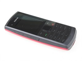 Recenze Nokia X1-01 telo