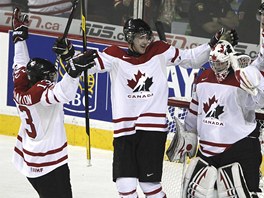 Hokejist Kanady se raduj z vhry nad Finskem a tm i ze zisku bronzu na