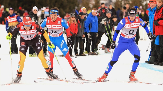 Martin Jak (vpravo) ve stoupání na Alpe Cermis