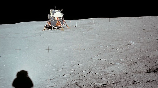 Apollo 11  pistání na Msíci