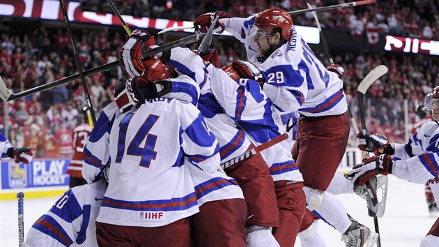Obrovská radost ruských hokejist po postupu do finále MS hrá do 20 let.