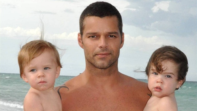 Ricky Martin a jeho dvojčata Matteo a Valentino v Miami (2009)
