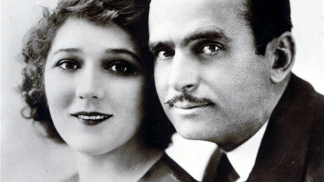 Herci a manelé Douglas Fairbanks a Mary Pickfordová si v roce 1919 postavili