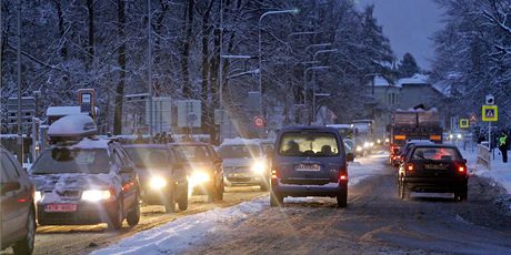 Ostravu kvli oprav Svinovskch most suuj dopravn komplikace. Na