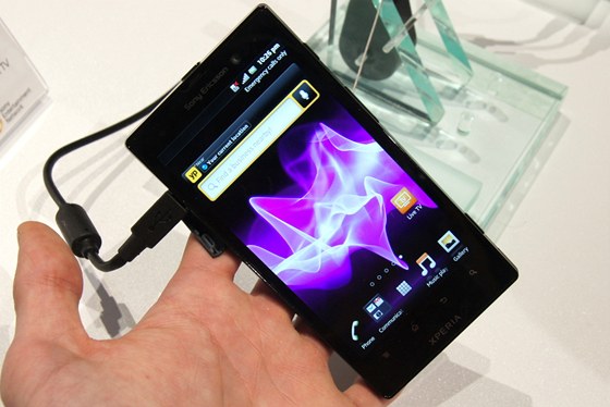 Xperia ion má tém vechny aspekty letoních nejlepích mobil.