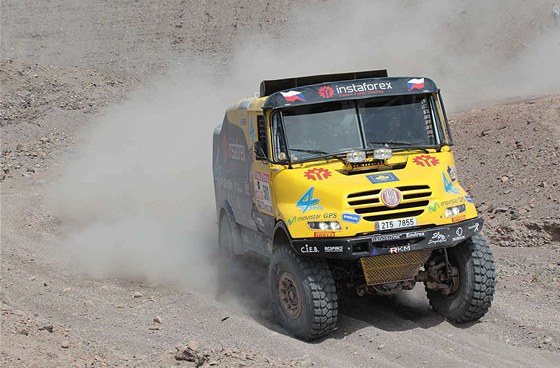 Ale Loprais s Tatrou Jamal ve vítzné osmé etap Rallye Dakar 2012.