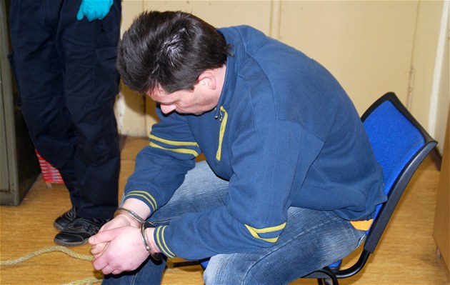 Ale�e Lexu zatkla policie p�ed týdnem p�ímo p�i vykrádání hrob� v ústecké �tvrti Krásné B�ezno.