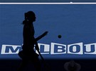 SILUETA FAVORITKY. Petra Kvitová ve svém úvodním vystoupení na Australian Open. 
