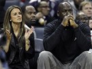 Michael Jordan v roli majitele Charlotte Bobcats a jeho snoubenka Yvette