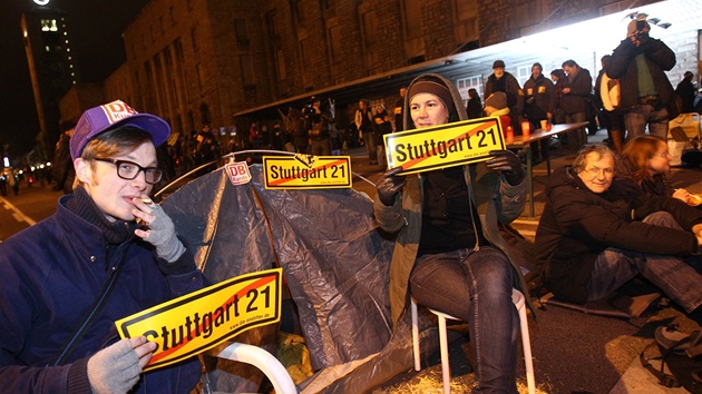 Protesty proti novmu ndra ve Stuttgartu (13. ledna 2011)