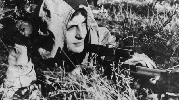 Ludmila Pavličenková stojí v čele seznamu nejvýkonnějších sovětských odstřelovačů.