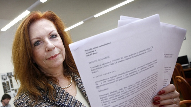 Spisovatelka Lenka Prochzkov s trestnm oznmenm (19. ledna 2012) 