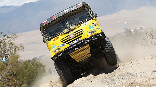 Ale Loprais s tatrou v poutn sedm etap Rallye Dakar 2012