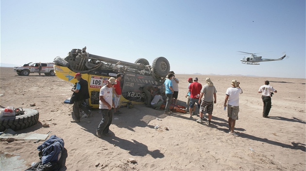 Ale Loprais a jeho stroj na Rallye Dakar. 