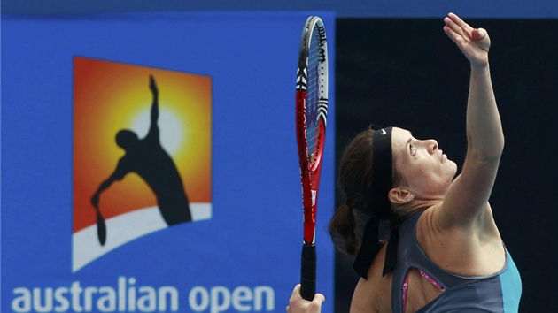 SERVIS JAKO Z OBRÁZKU. Iveta Beneová ve druhém kole Australian Open