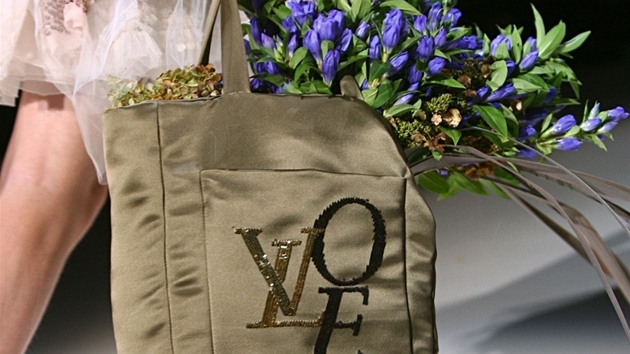 Kabelka z kolekce Louis Vuitton jaro - lto 2007