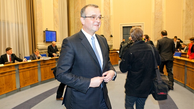 Ministr financí Miroslav Kalousek na jednání vlády. (11. ledna 2012)