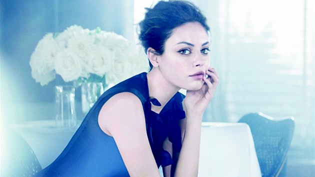 Mila Kunisová v reklam pro Dior (2012)