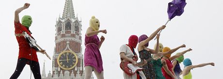 "Koncert" díví punkové skupiny Pussy Riot na Rudém námstí v Moskv (20. ledna