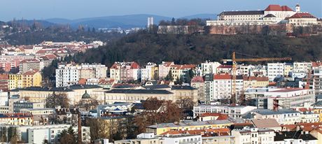 Pohled z mrakodrapu Tower B na dominantu jihomoravské metropole hrad pilberk.