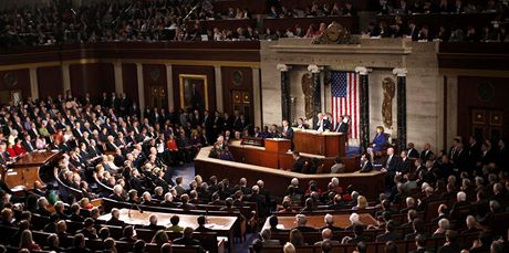 V Americkém Kongresu senyní iv debatuje. Zemi hrozí i platební neschopnost